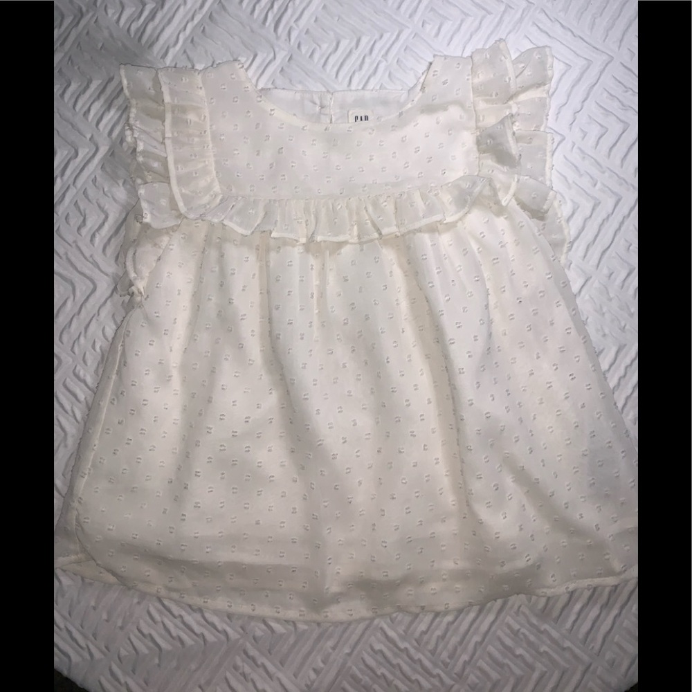 Gap kids girls ivory ruffle top!